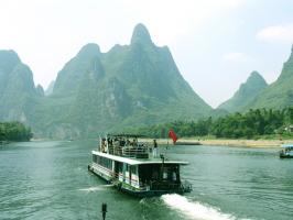 Li River Cruise in Spring